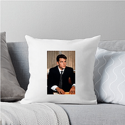Matt Damon won an Academy Award for the screenplay Matt Damon Pillows Cover