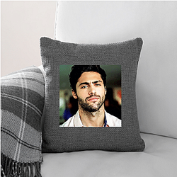 Matthew Daddario won a Teen Choice Award for his role Matthew Daddario Pillows Cover