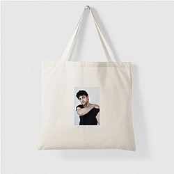 Matthew Daddario is from New York City Matthew Daddario Bags