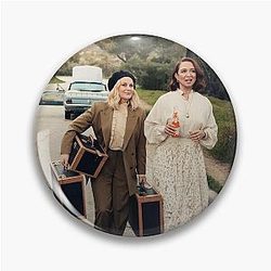 Amy Poehler and Maya Rudolph in Pin