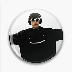 GeorgeNotFound Pins - GeorgeNotFound in dream's merch Pin RB0906