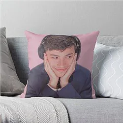 GeorgeNotFound Pillows - GeorgeNotFound  Throw Pillow RB0906