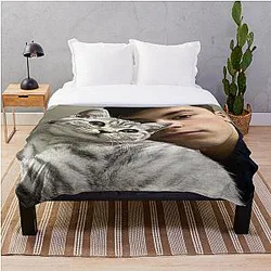 GeorgeNotFound Blankets - GeorgeNotFound with his cat Throw Blanket RB0906