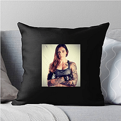 Tall Striker Megan Anderson Pillows Cover