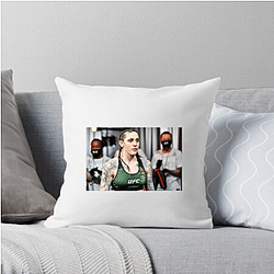 Featherweight Contender Megan Anderson Pillows Cover