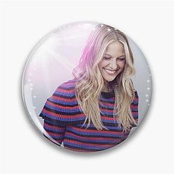 Cute Melissa Benoist Background Pin