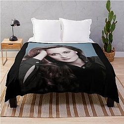 High Priestess Meryl Streep Throw Blanket