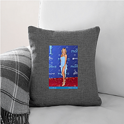 Young Icon Michelle Randolph Pillows Cover