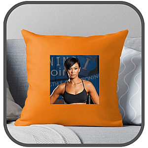 Michelle Waterson Pillows Cover