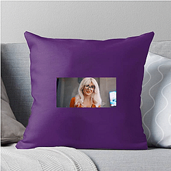 Silver Screen Goddess Mikaela Hoover Pillows Cover