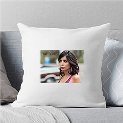 Glamorous Diva Mikaela Hoover Pillows Cover