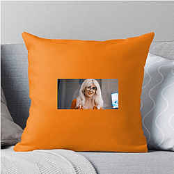 Silver Screen Goddess Mikaela Hoover Pillows Cover