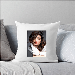 Breakout Actress Mikaela Hoover Pillows Cover