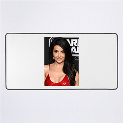 Red Carpet Queen Mikaela Hoover Mouse Pads