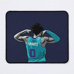 Miles Bridges Back Qiang Yi Mouse Pad