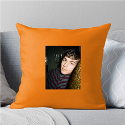 Miles Heizer The King of The Stage Miles Heizer Pillows Cover