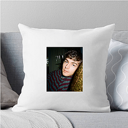 Miles Heizer The King of The Stage Miles Heizer Pillows Cover
