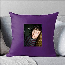 Miles Heizer The King of The Stage Miles Heizer Pillows Cover