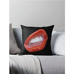 SNARL MILEY CYRUS| Perfect Gift|miley cyrus gift Throw Pillow