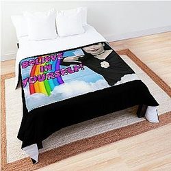 Miranda Cosgrove Comforter