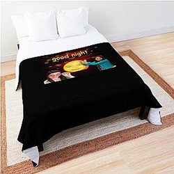 Miranda Cosgrove says goodnight iCarly Comforter