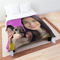 Miranda Cosgrove Wishes Merry Comforter