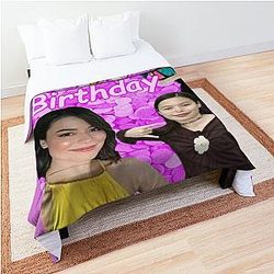 Miranda Cosgrove wishes Happy Birthday to Comforter