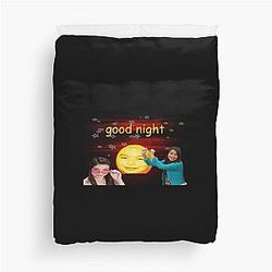 Miranda Cosgrove says goodnight iCarly Duvet Cover