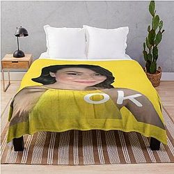 Miranda Cosgrove Throw Blanket