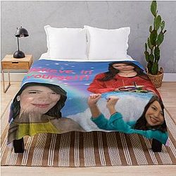 Believe in yourself Miranda Cosgrove iCarly Throw Blanket