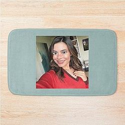 Miranda Cosgrove anime Bath Mat