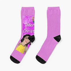 Miranda Cosgrove Wishes Merry Christmas to Socks