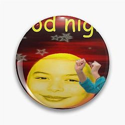 Miranda Cosgrove Says Goodnight iCarly Pin