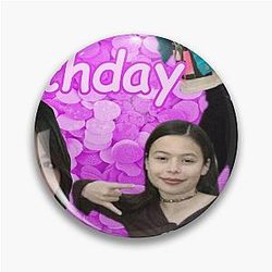 Miranda Cosgrove wishes Birthday to Pin