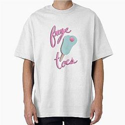 Miranda sings oversized t-shirt