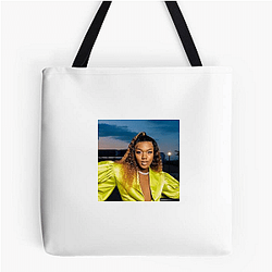 Social Influencer Moghelingz Bags