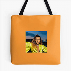 Social Influencer Moghelingz Bags