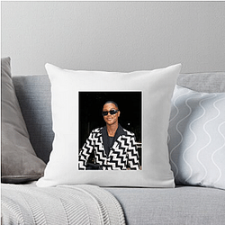 Charismatic Presence Moghelingz Pillows Cover