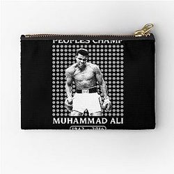 Muhammad Ali Borsa a tracolla