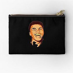 Muhammad Ali Borsa a tracolla