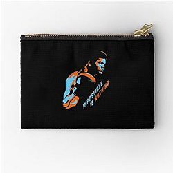 Muhammad Ali Borsa a tracolla