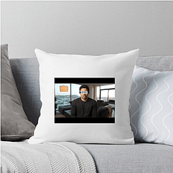 Myth Fit Myth Pillows Cover