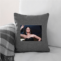 Nargis Fakhri Fashion Icon Aesthetic Nargis Fakhri Pillows Cover