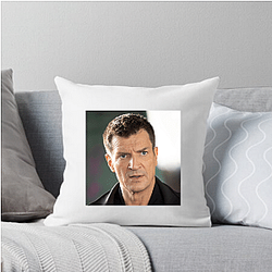 Hollywood Hunk Nathan Fillion Pillows Cover