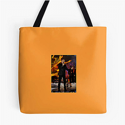 Neil Diamond is known for his powerful live shows Neil Diamond Bags