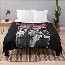 New York Dolls - Pink Graffiti Throw Blanket