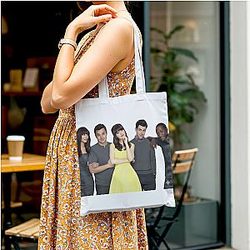 New Girl - Elizabeth Meriwether Creation New Girl Bags