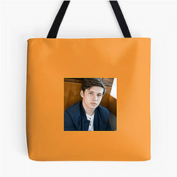 Nick Robinson's breakout film role was in Jurassic World Nick Robinson Bags