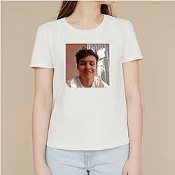 Nick Robinson has a versatile acting career Nick Robinson T-Shirts