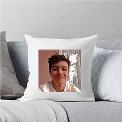 Nick Robinson has a versatile acting career Nick Robinson Pillows Cover